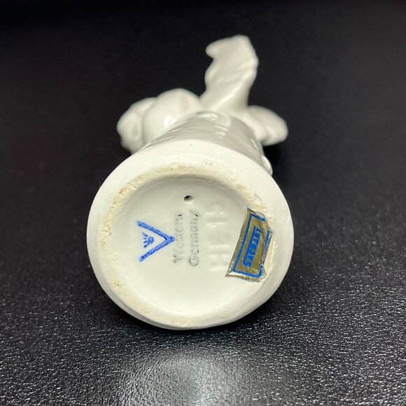 Goebel Sacrart Germany White Porcelain Praying Angel Figurine - Picture 7 of 8